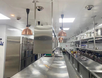 成都學校食堂廚房設(shè)備廠家告訴你如何清洗商用廚具和餐具